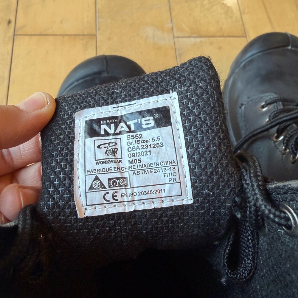 Working boots with steel toe - Picture 4 of 5